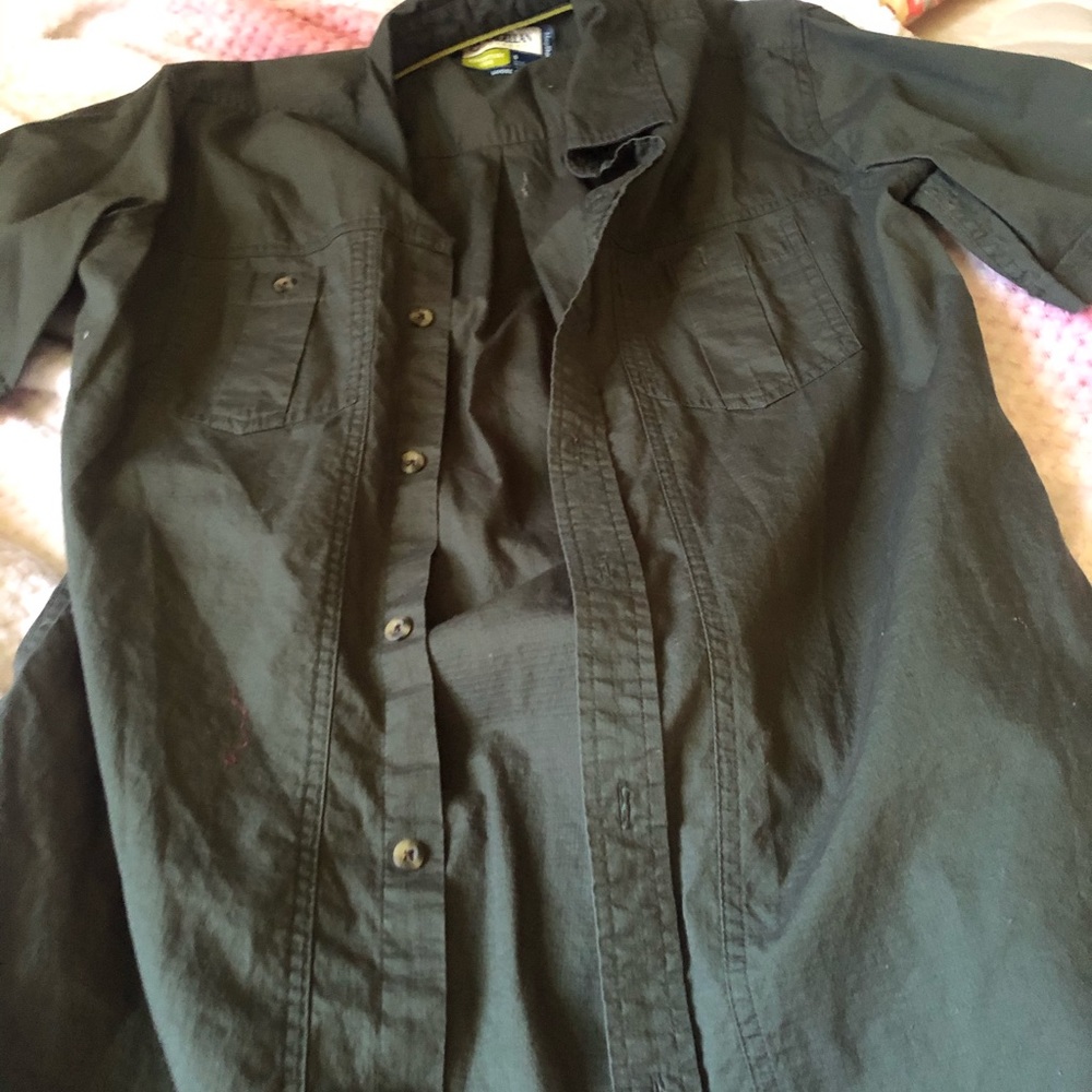 Magellan men’s shirt